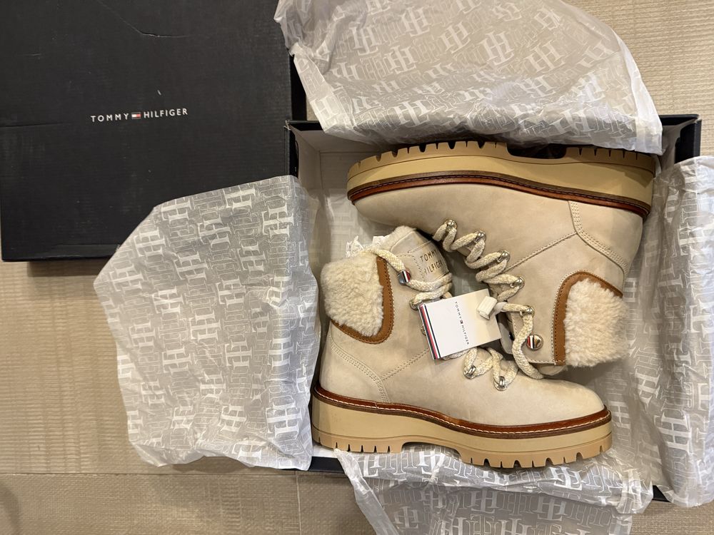 Зимни боти Tommy Hilfiger