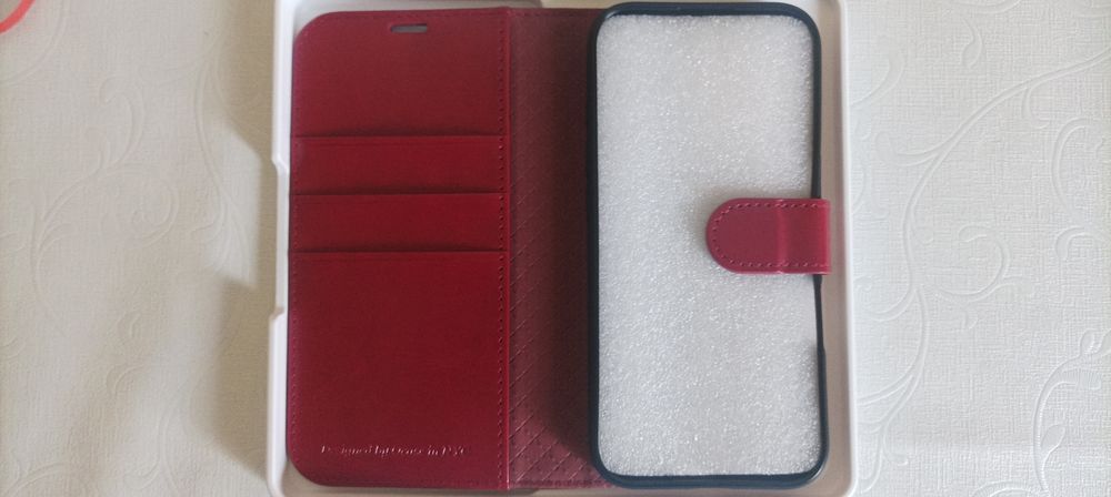 Husa piele tip portofel iphone 16 pro