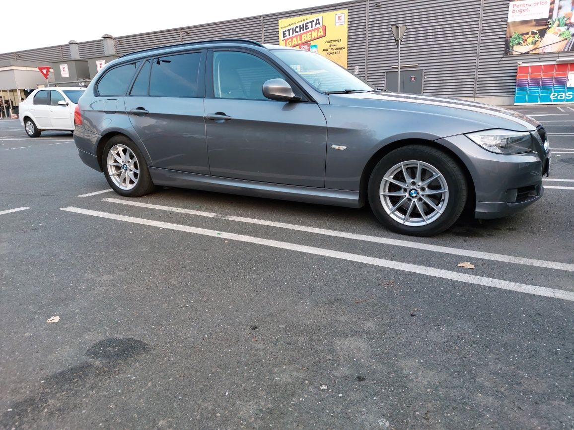 Vând BMW 320D an 2012