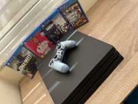 PS4 PRO 1 TB + 1 controller + 4 jocuri