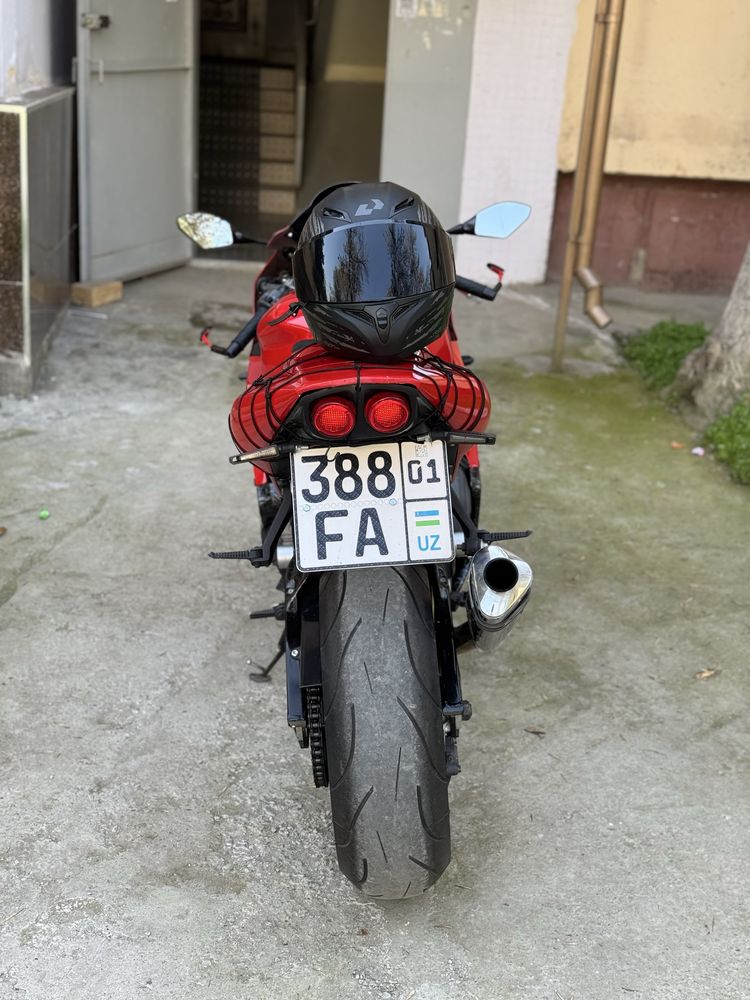 Motobike Yamaha R1
