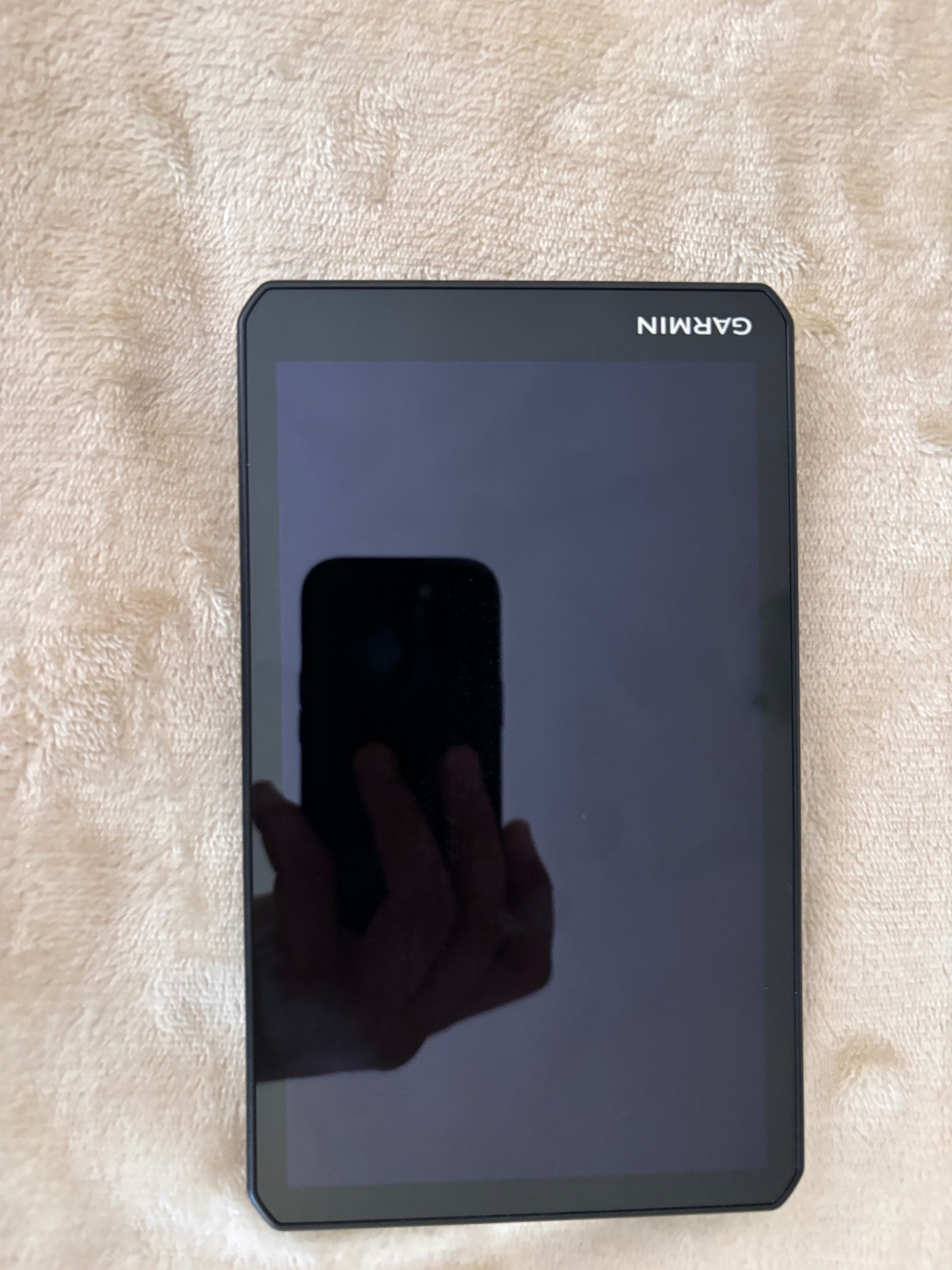 Професионална навигация Garmin dezl LGV700