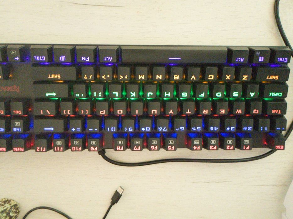 Tastatura Gaming Mecanica blue switch Redragon Rudra stare perfecta