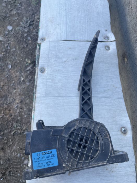 Приора электронной педаль