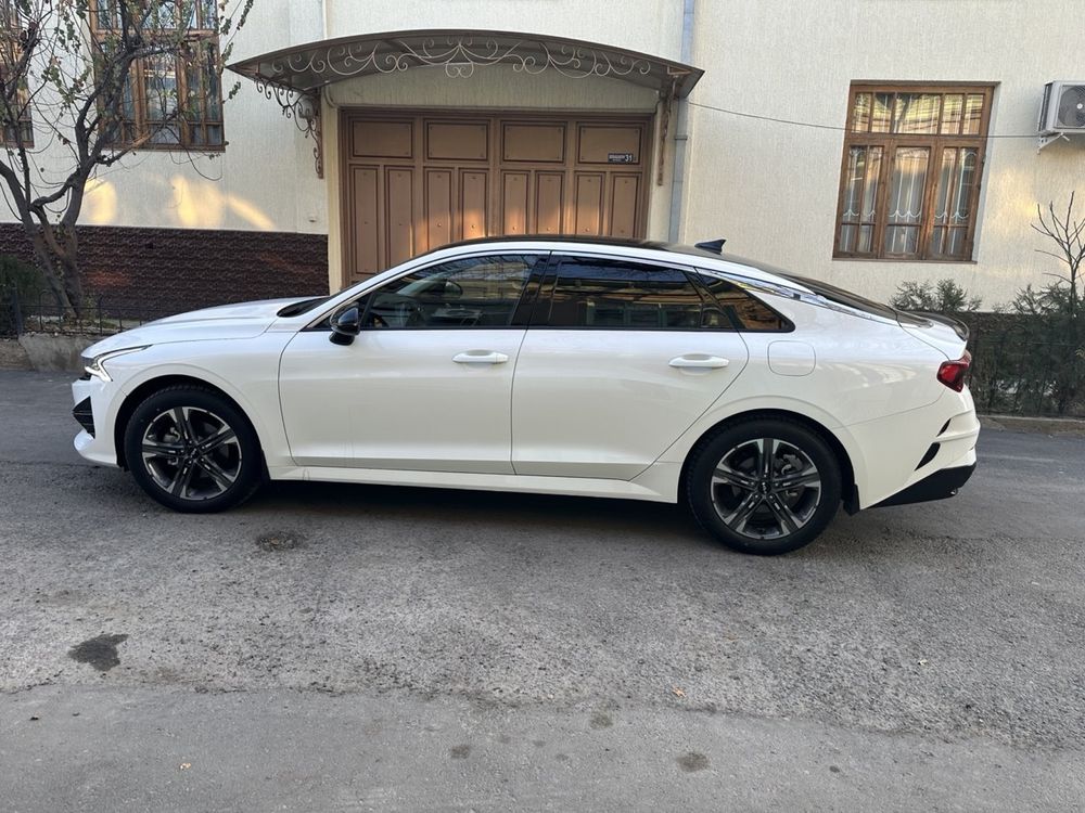 Kia K5 sotiladi – holati ideal