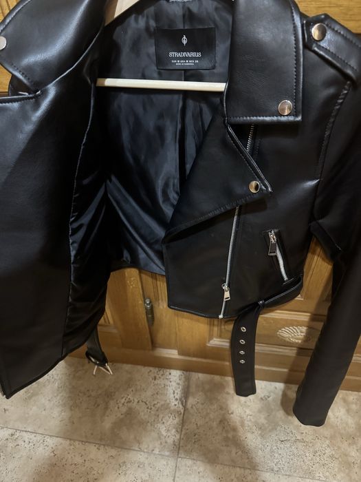 Кожено яке Stradivarius