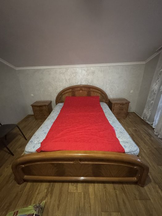 Отдам кровать и шкаф