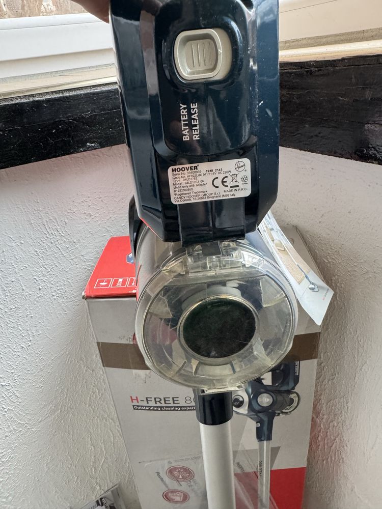 Вертикална Безжична Прахосмукачка Hoover H-Free 800, 22V, 12000PA!