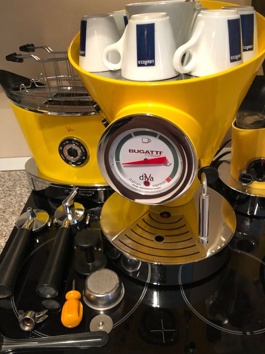 Дизайнерска кафемашина  BUGATTI DIVA