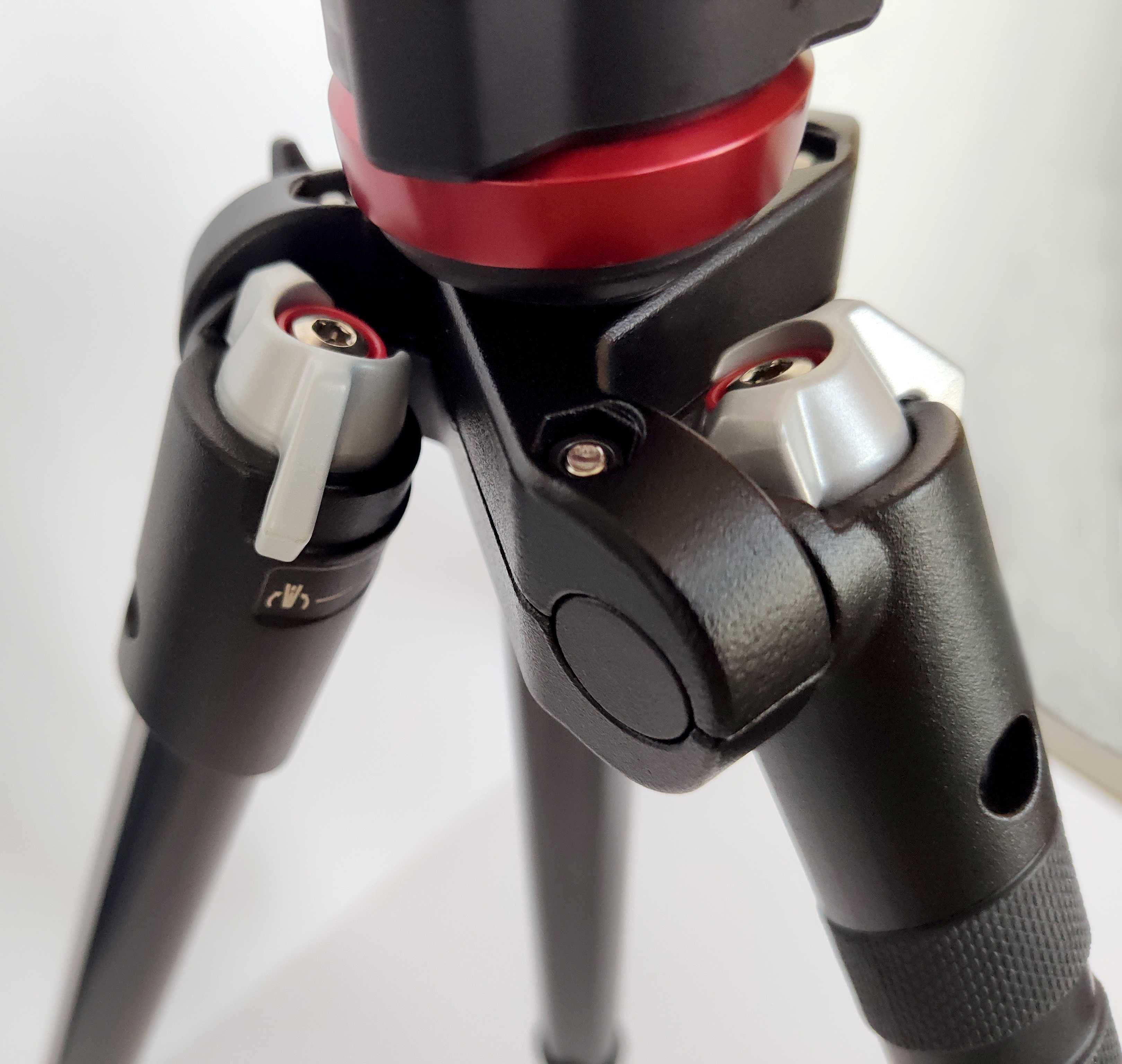 Италиански статив Manfrotto Befree Advanced с ябълковидна глава
