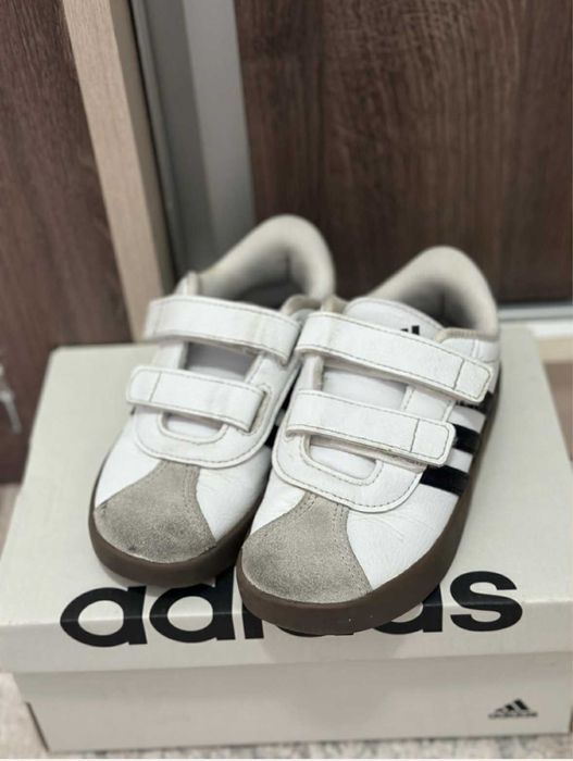 Оригинални детски  маратонки Adidas