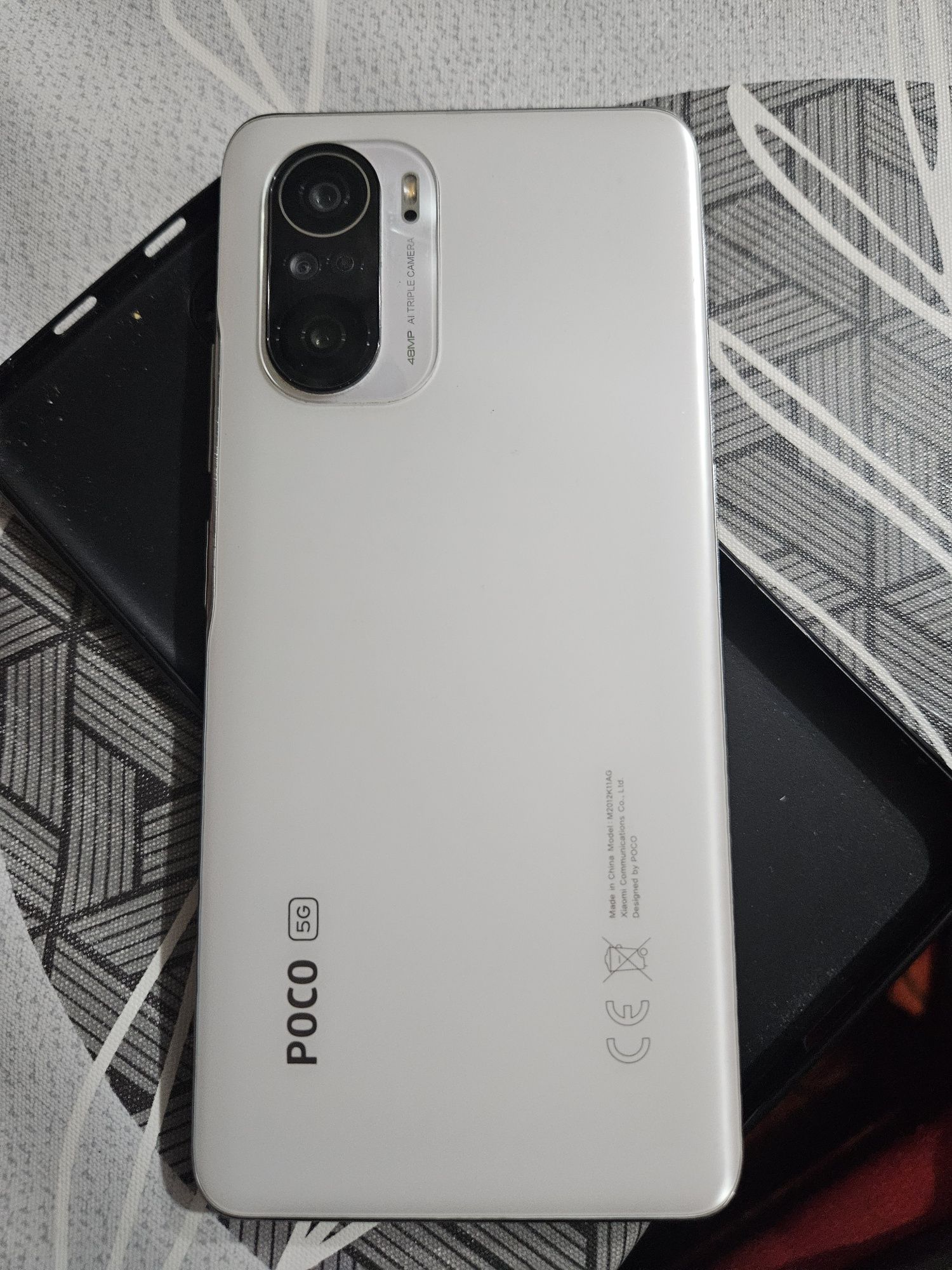 Продам Xiaomi РОСО F3