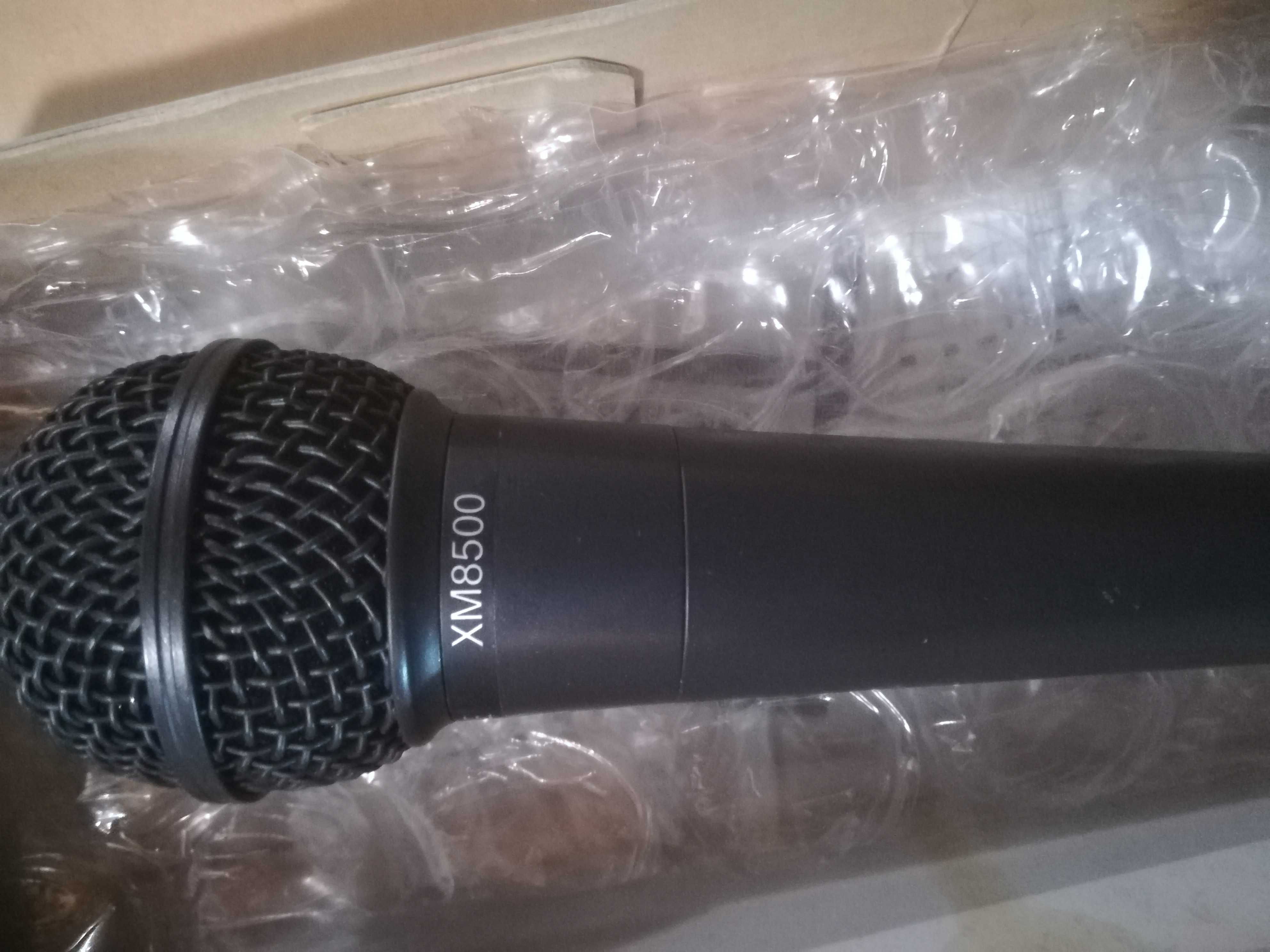 Продавам микрофони SHURE С 606