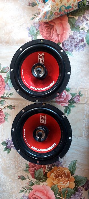 Vand subwoofer alpine de 300 w boxe mtx si difuzoare hertz de bass