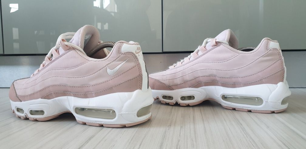 Nike Air Max 95 UK 7 US 9.5 / 41/26.5 см ОРИГИНАЛ! Дамски Маратонки!