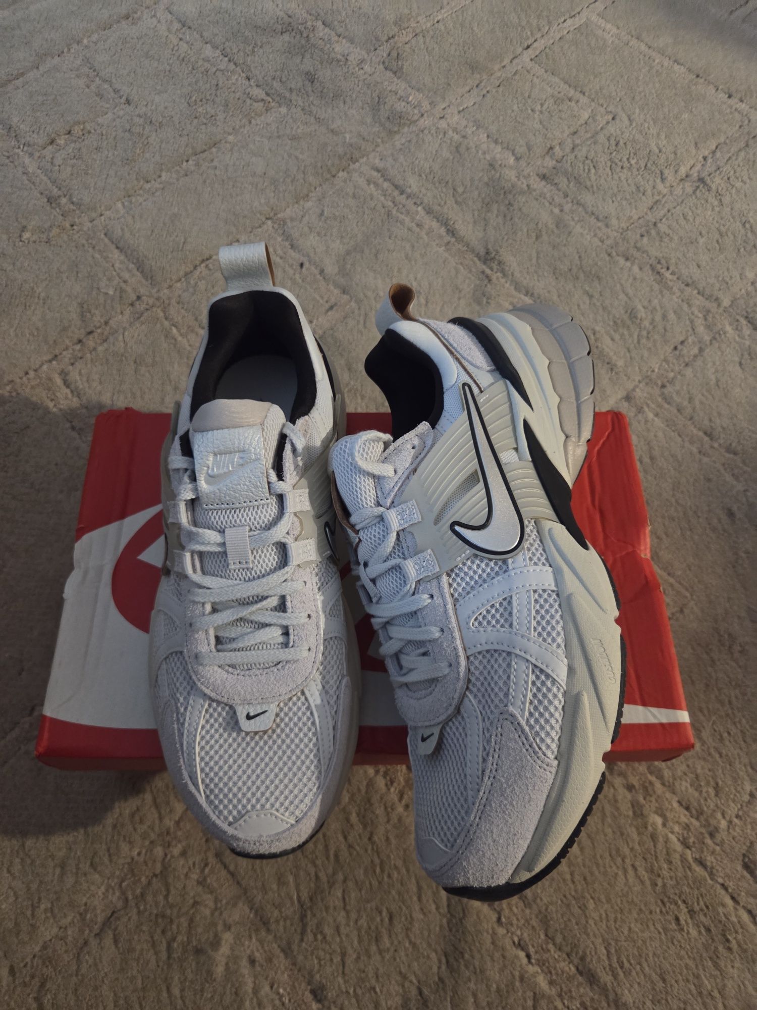 Nike V2K run 41 номер