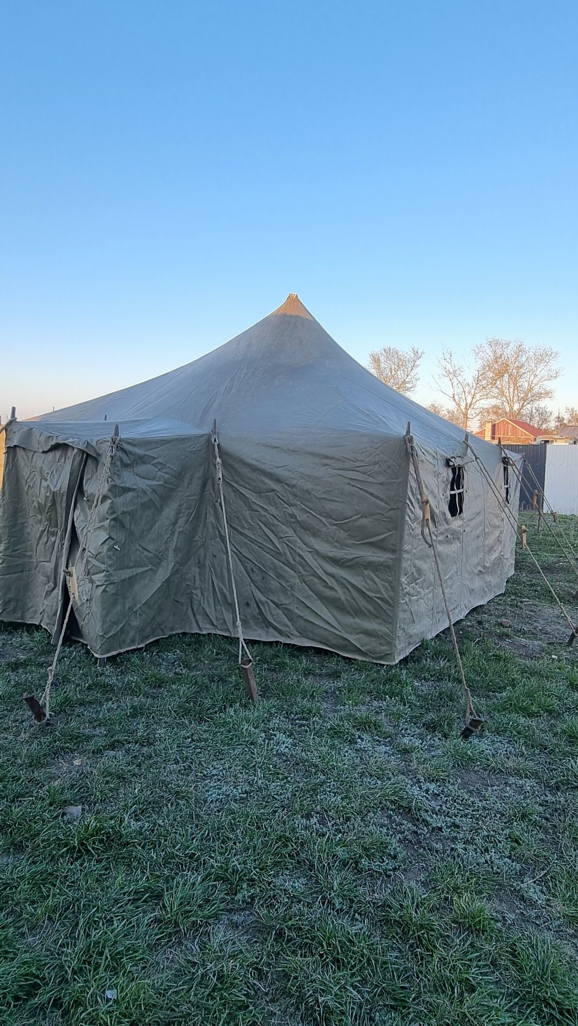 Продаётся 20 местная палатка военного образца