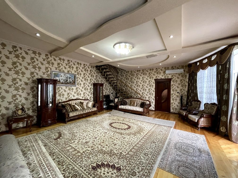 Продаётся 2 Дома ул. Кумарык. 16 соток.