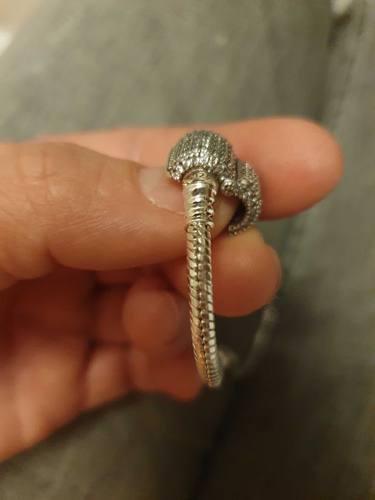 Сребърна нова гривна