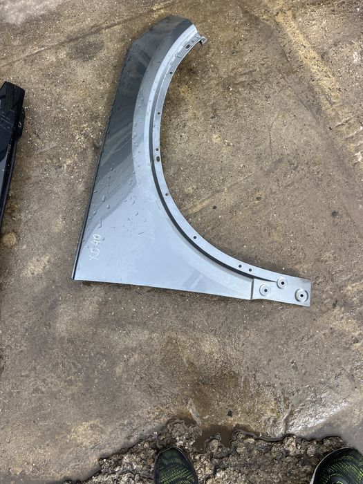 десен калник Volvo XC40 2018-