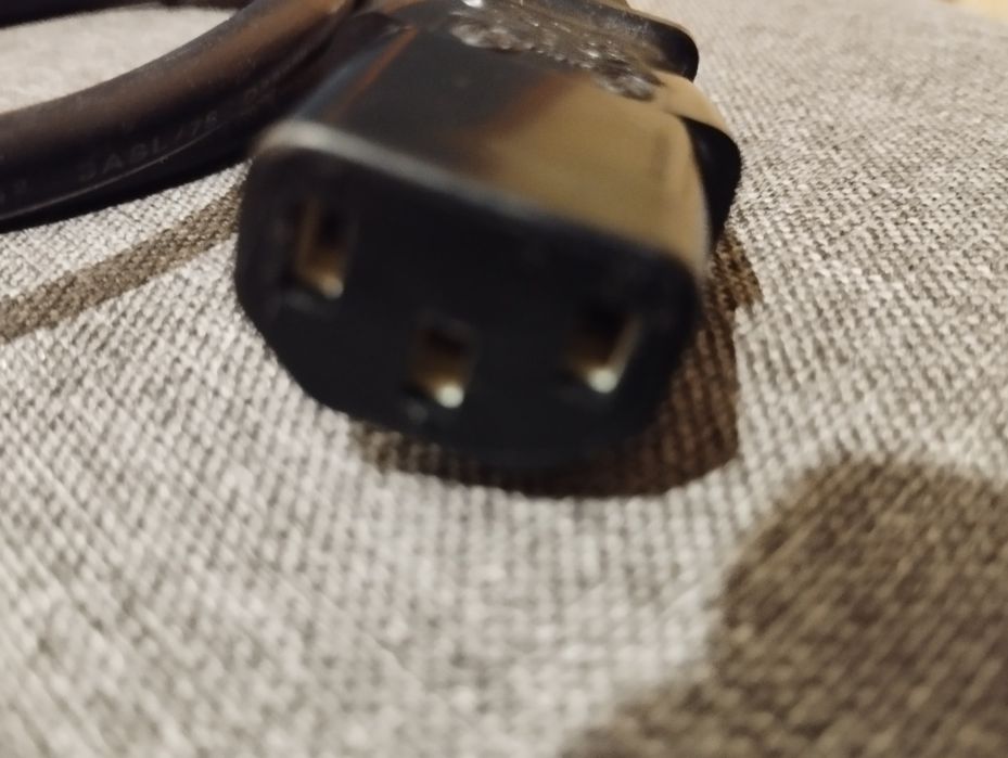 Samsung ld220z монитор