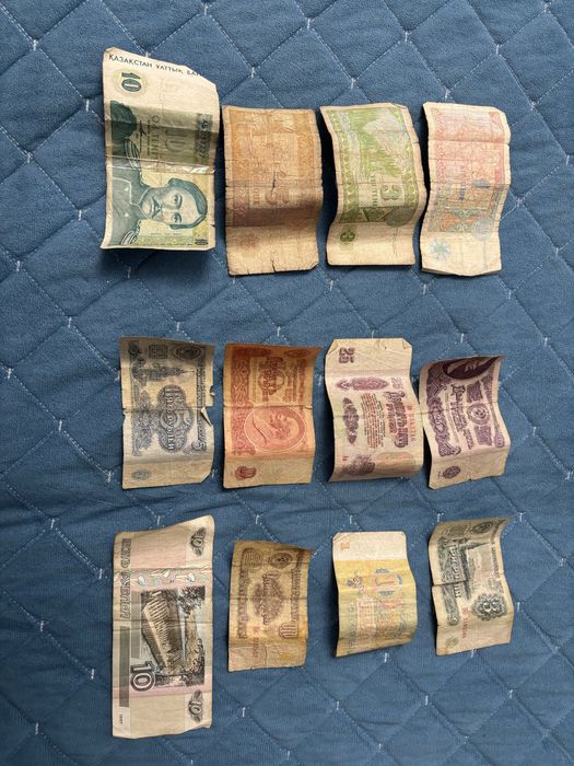 Коллекционные монеты и купюры