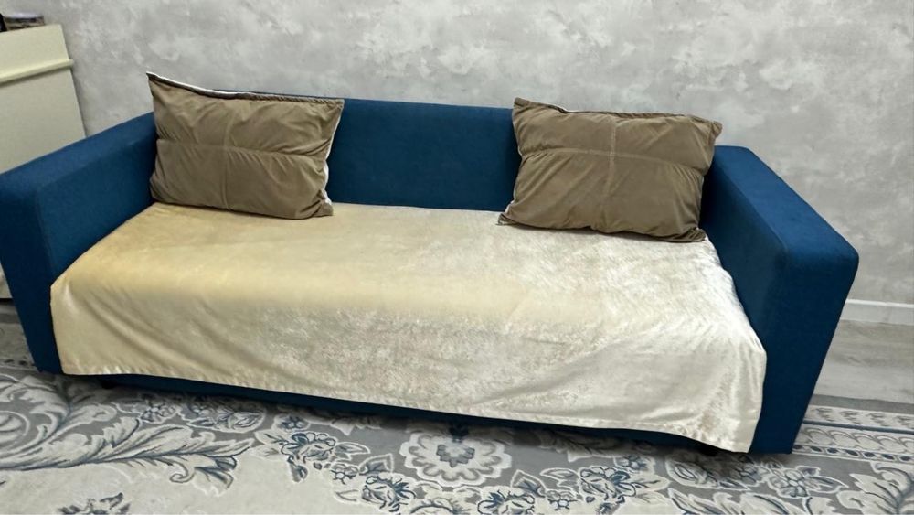 Диван в хорошем состоянии