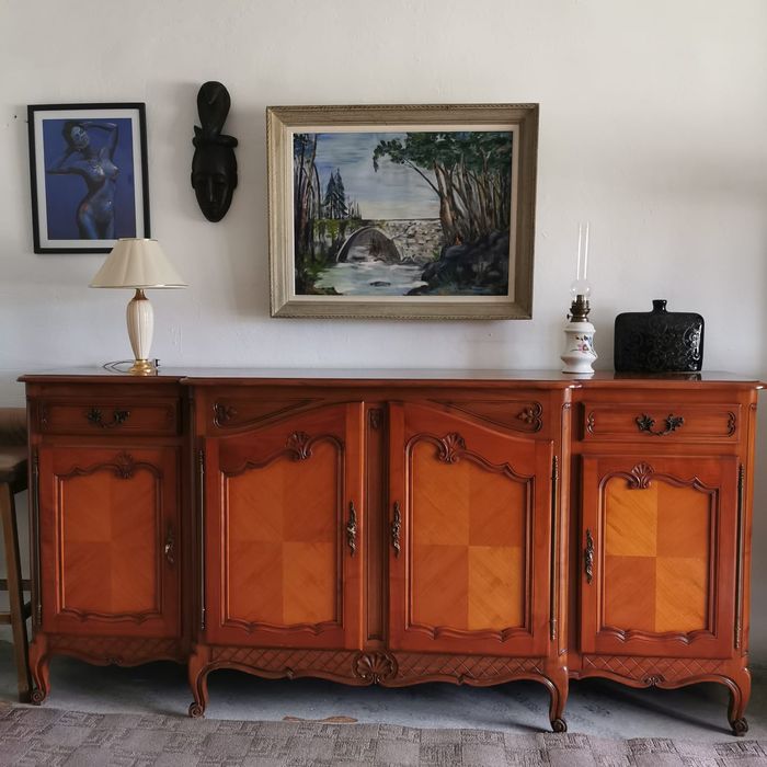 Comodă din lemn masiv de cireș stil Louis XV