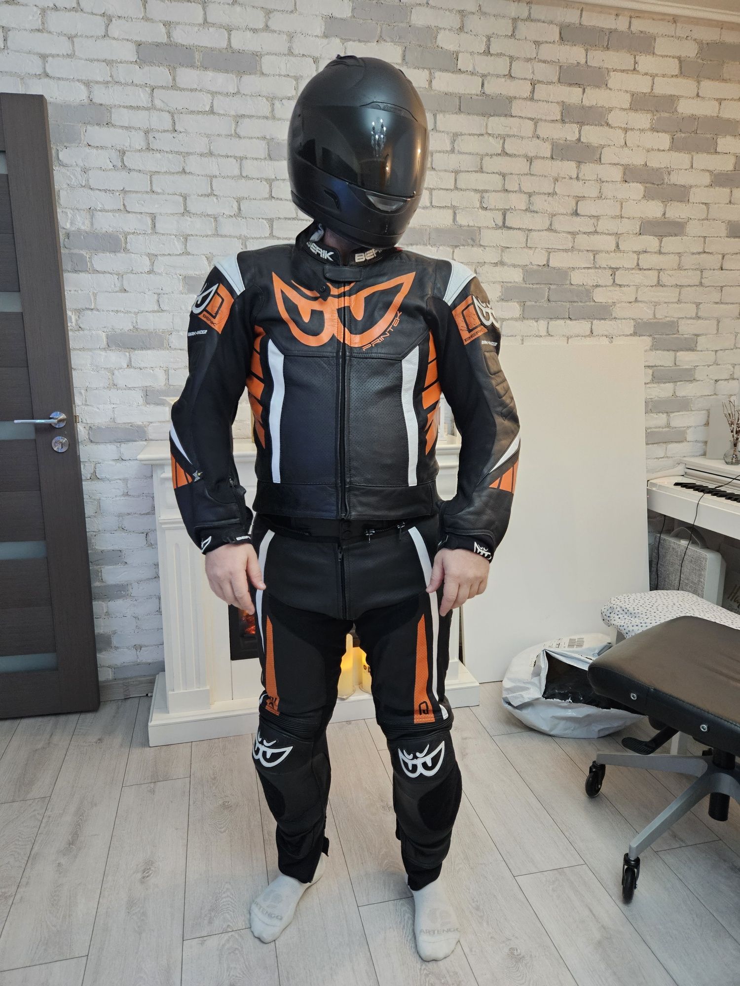 Costum MOTO BERIK 2.0 Brk Race 2 (Marimea 54) impecabil