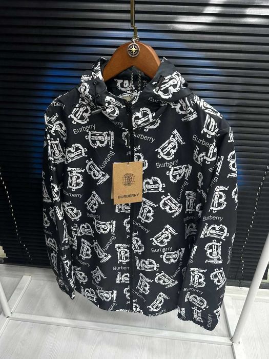 Мъжки Ветровки LouisVuitton- High Quality