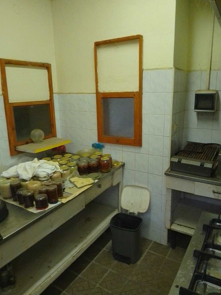 Продава се Къща в Разград, Орел - 684 кв.м за 622 €/кв.м - Снимка #16