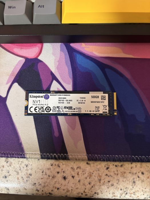 Продам SSD 500M2 nv1 Kingston