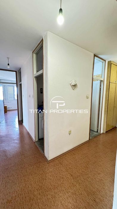 Тристаен апартамент за продажба в кв. Кършияка