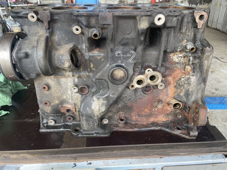 Блок от audi и vw 3.2 vr6 AXZ и останали части