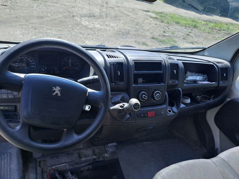 Dezmembrez  Peugeot  Boxer 2017 cod motor AH03-AHM