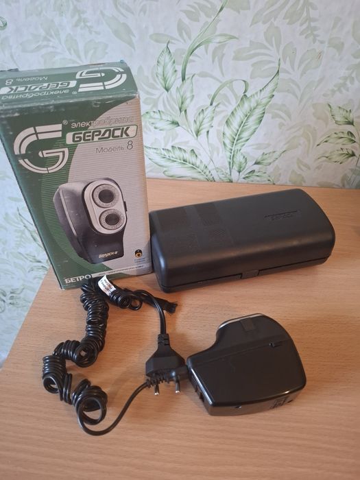 Продам электронную бритву