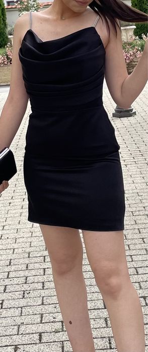 Къса официална рокля