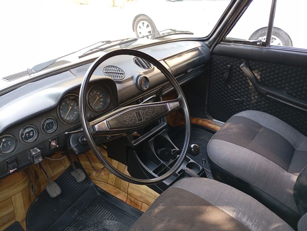 Vaz 2106 sotiladi