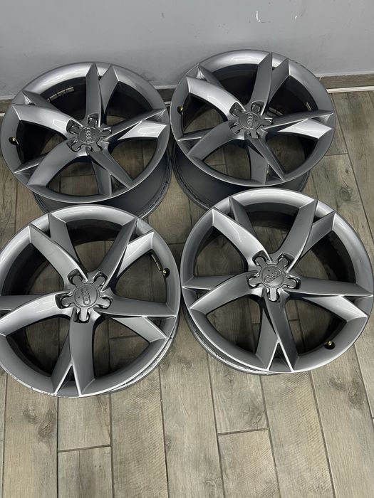 Jante Audi originale “19 Y-Spoke impecabile!!