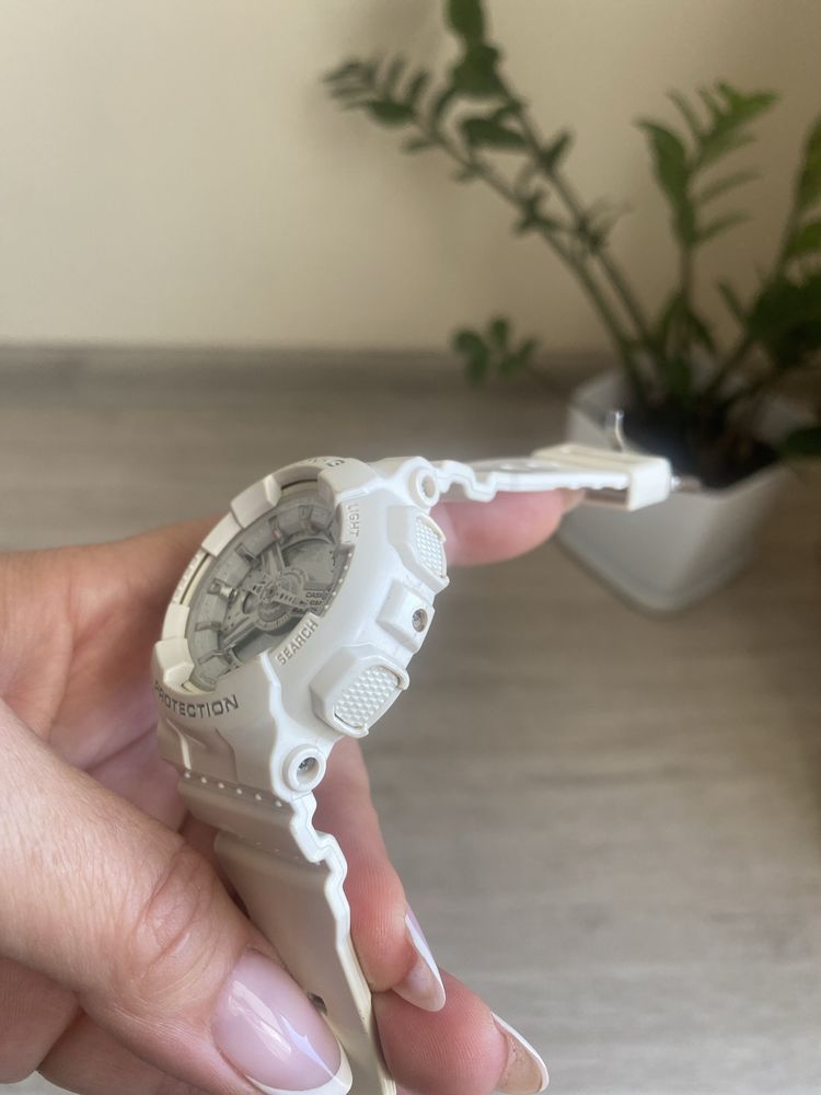 Часовник Casio  дамски