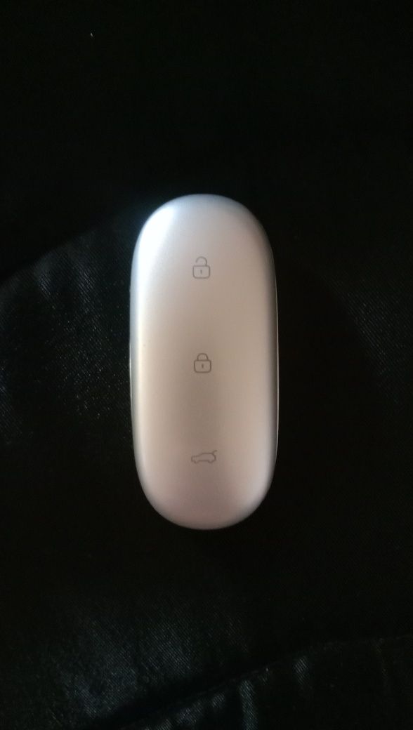 Bluetooth ключ от Lixiang 9