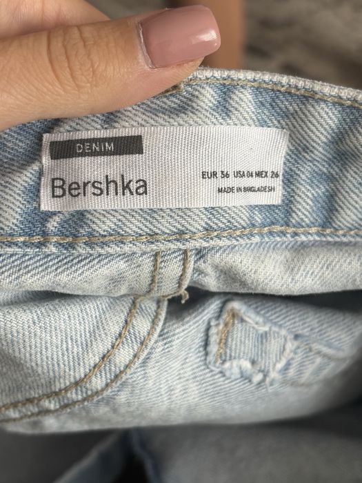 Blugi scurti, de vara