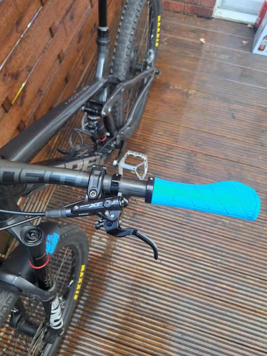 Trek Remedy 8 / 2023 / M/L