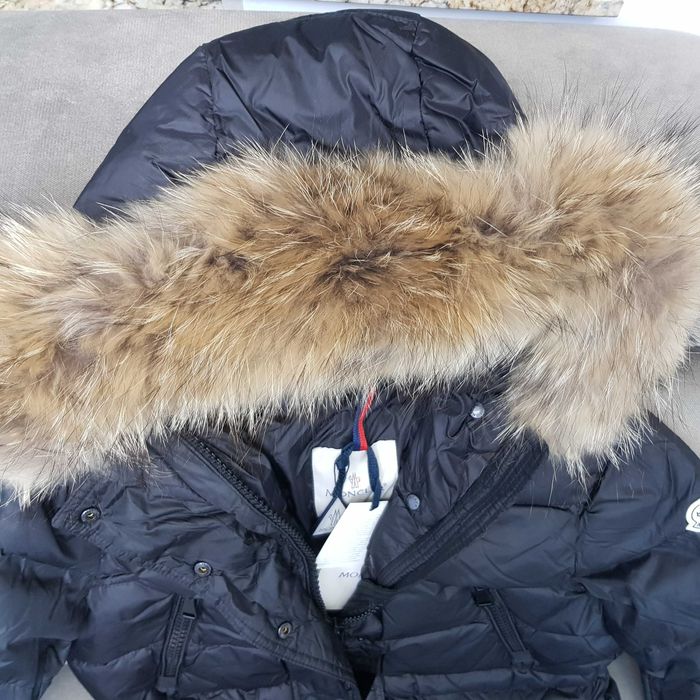 Geaca M o n c l e r  cu puf de gasca si blana naturala ! reducere 2025