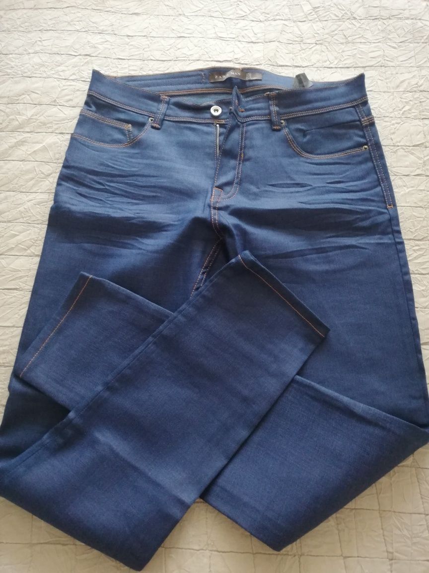 Мъжки дънки на Zara