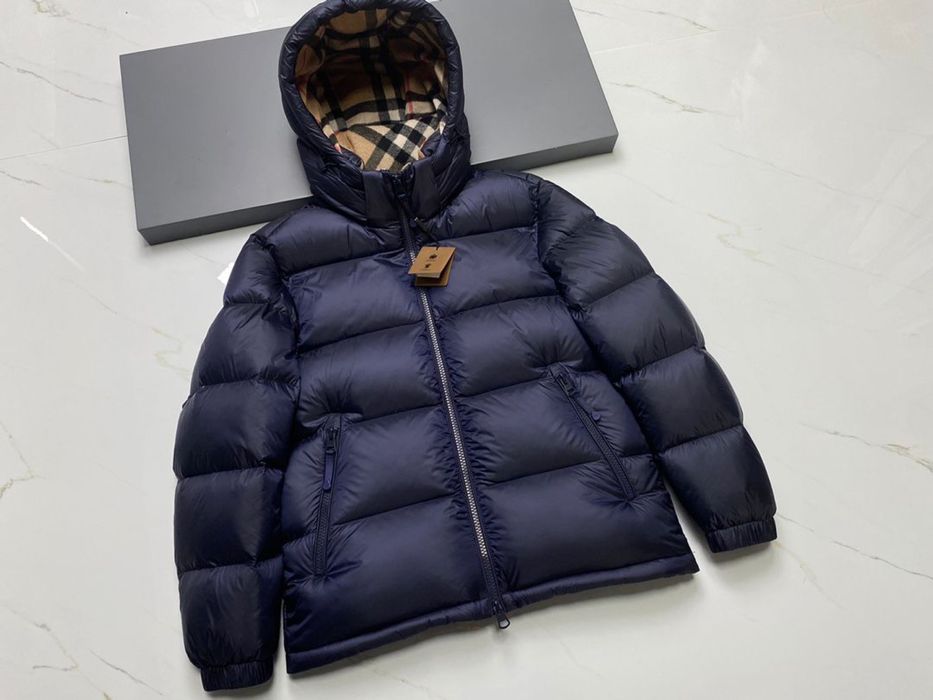 Geaca Burberry , calitate premium , pe comanda , noua , M