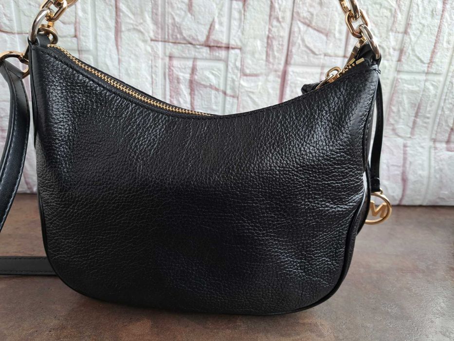 дамска чанта,Michael Kors,малка черна чантичка-естествена кожа