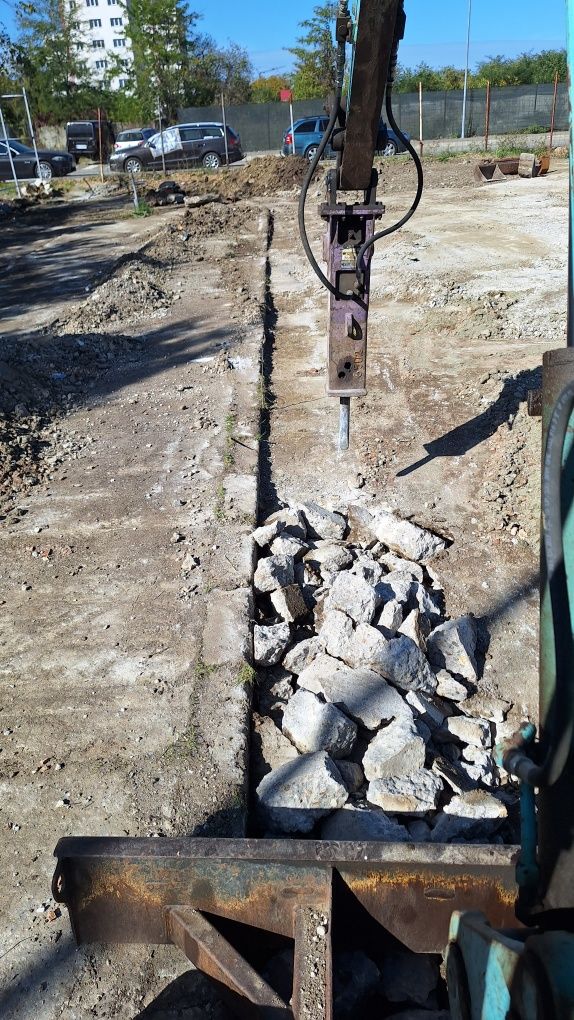 Acum: demolari, defrisari, sapaturi, canalizari, terasamente.