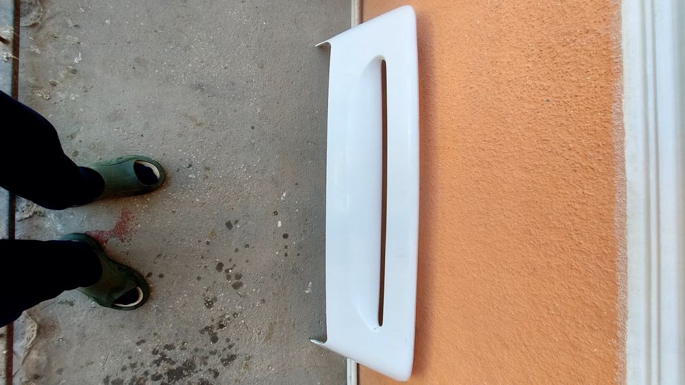 Истана микроавтобус Сполер