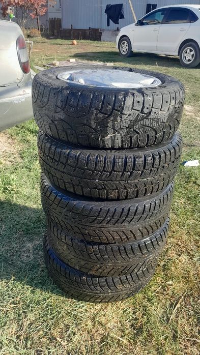 Бу ШИНА ЗИМНЫ продам